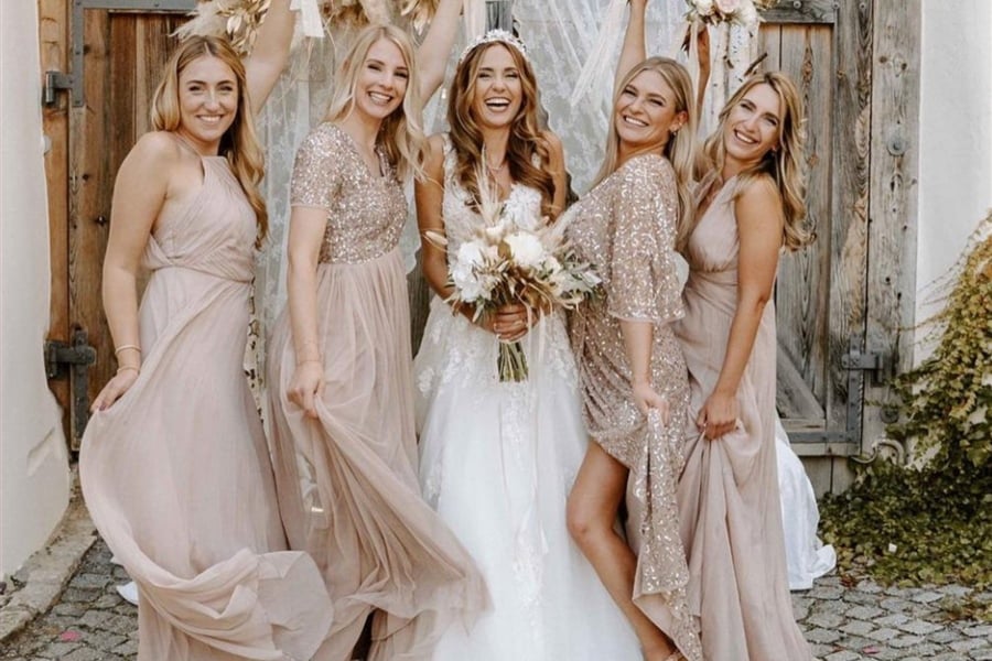 Neutral-Toned Weddings