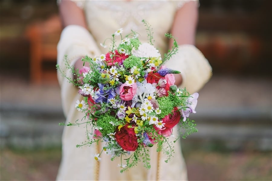 How to Make a DIY Wedding Bouquet
